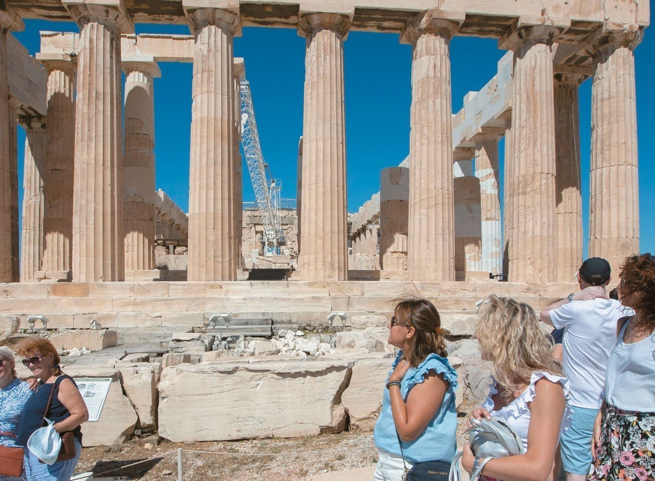 Θετικές οι προοπτικές και το 2023 για τον ελληνικό τουρισμό