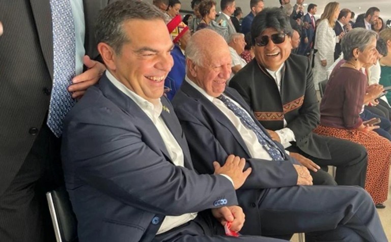 Οι επαφές Τσίπρα στο περιθώριο της ορκωμοσίας Λούλα – Η χειραψία με Τσαβούσογλου