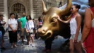 Dow Jones: Τα ορόσημα στην πορεία προς τις 40.000 μονάδες – Ποιοι πανηγυρίζουν και ποιοι… αδιαφορούν