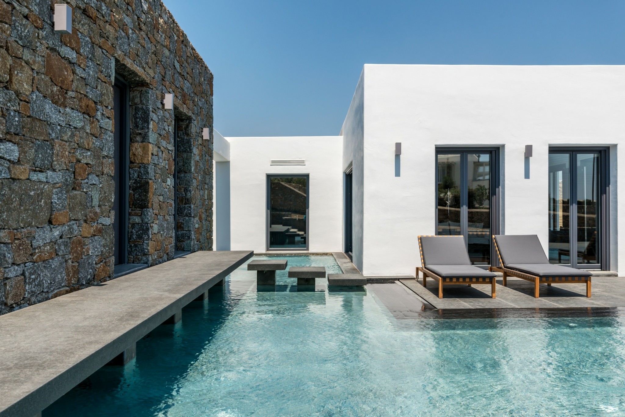 9 εμπνευσμένες Ελληνίδες αρχιτέκτονες – Εντυπωσιακές κατοικίες που αλλάζουν το τοπίο