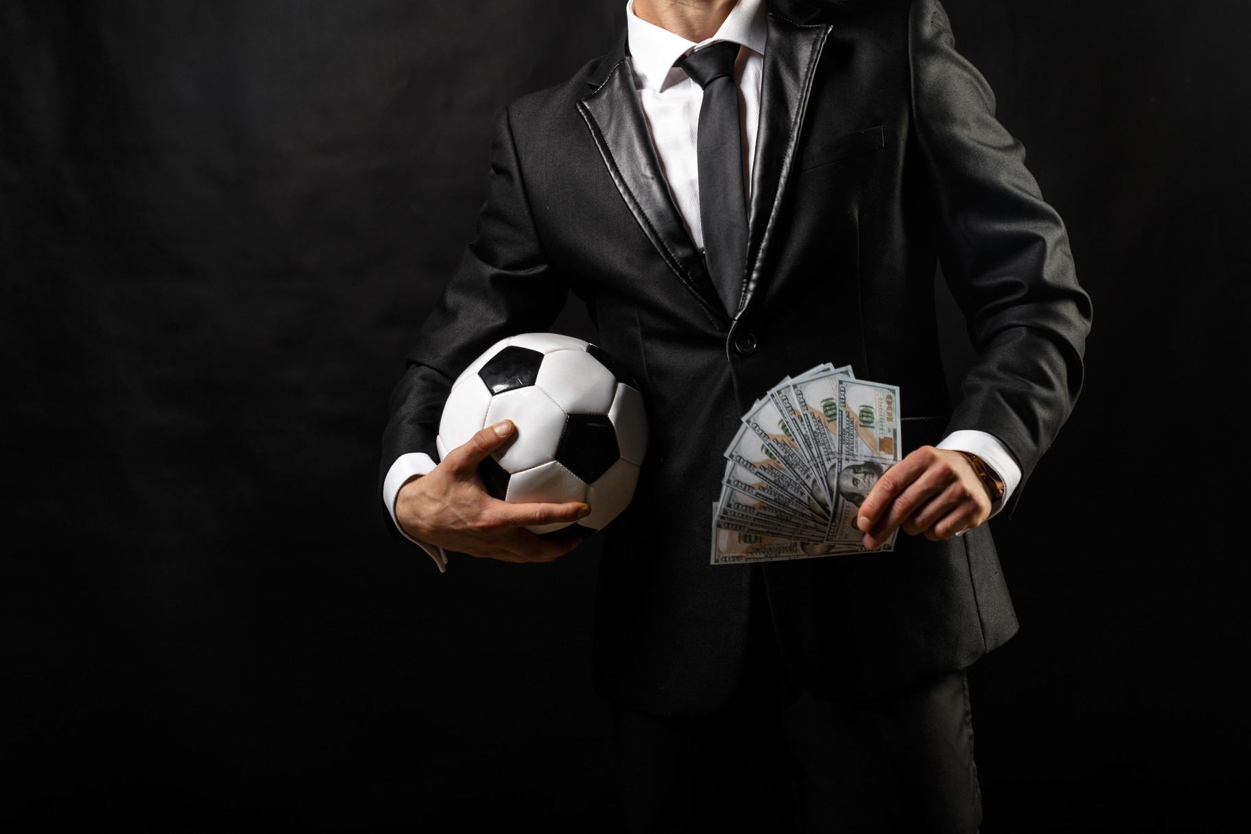 Η «εισβολή» της Wall Street στο ευρωπαϊκό ποδόσφαιρο – Τα deals και οι αντιδράσεις