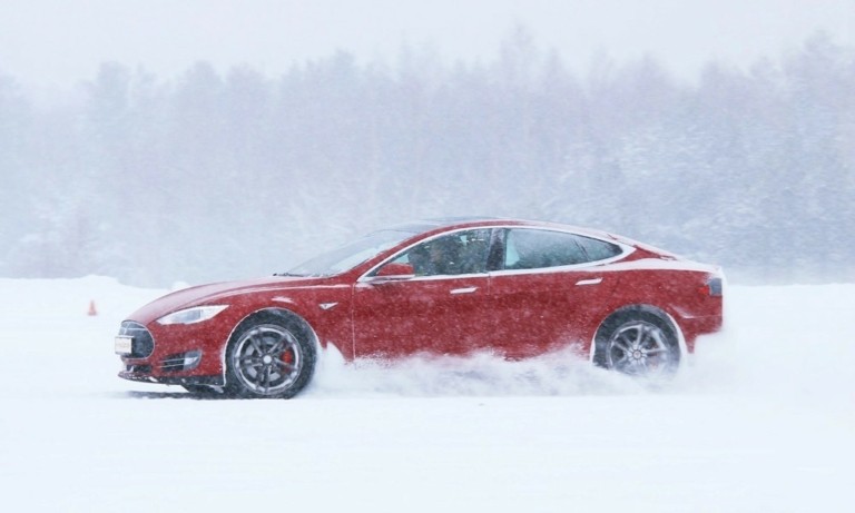 Hλεκτρικά αυτοκίνητα: Πόσο τα επηρεάζει το κρύο