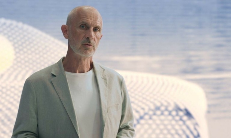 Ο επικεφαλής της Volvo προειδοποιεί τους ανταγωνιστές ότι κινούνται πολύ αργά στα EV