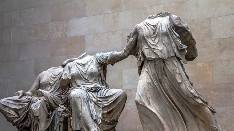 Financial Times-Γλυπτά του Παρθενώνα: Ο Μητσοτάκης ζήτησε να επιστραφεί μόνιμα η Ζωφόρος