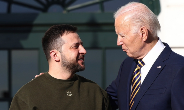 Επίθεση Ρωσίας στον Μπάιντεν: «Ορκίστηκε πίστη στους νεοναζί του Κιέβου» (tweets) (vids)