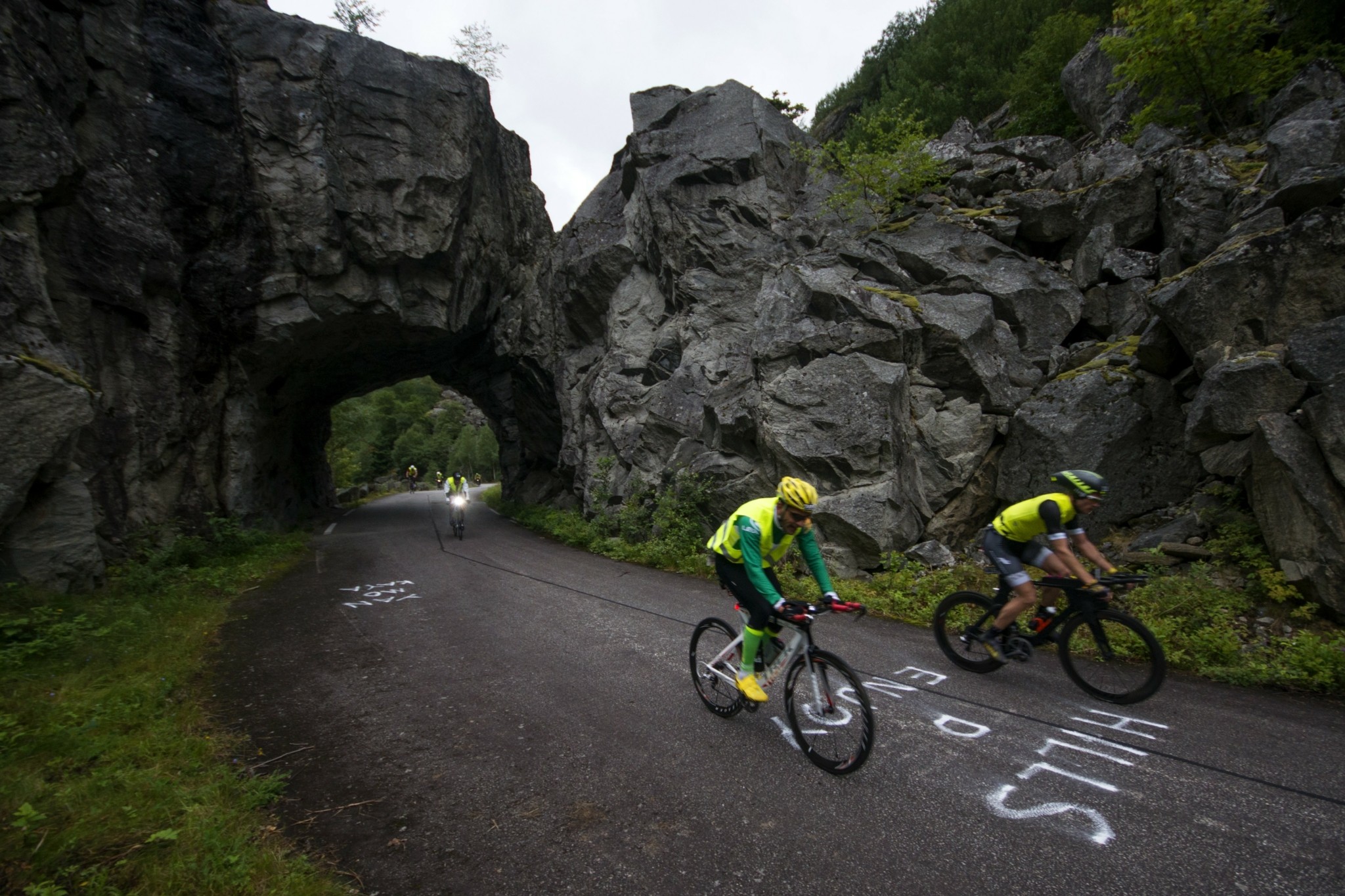 Αυτός είναι ο πιο δύσκολος αγώνας αντοχής στον κόσμο και είναι μόνο για 290 άτομα – Ενα τρίαθλο στόχος ζωής