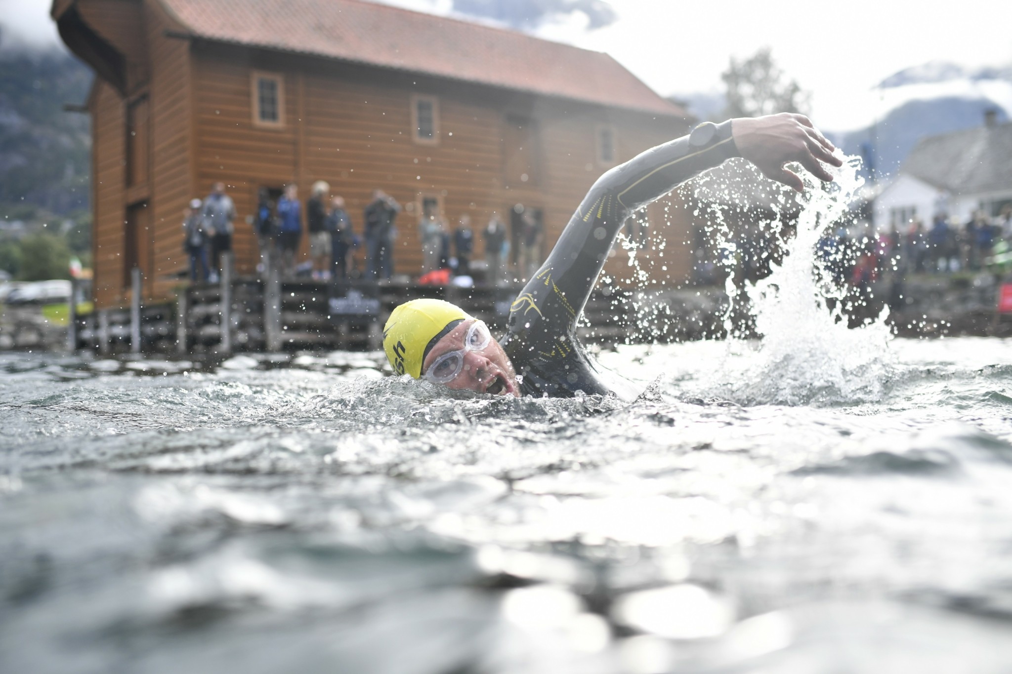 Αυτός είναι ο πιο δύσκολος αγώνας αντοχής στον κόσμο και είναι μόνο για 290 άτομα – Ενα τρίαθλο στόχος ζωής