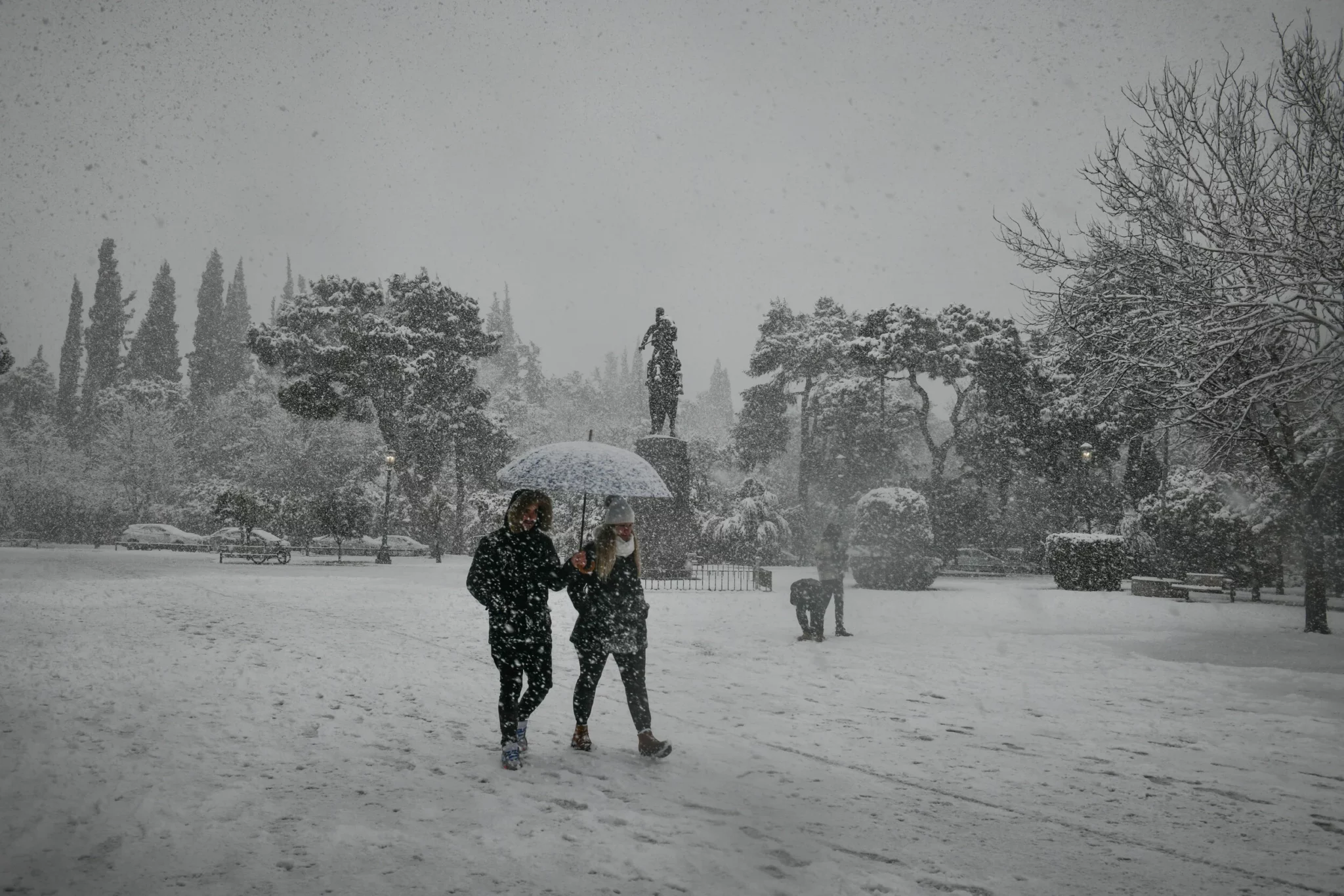 Κακοκαιρία: «Πολικό ποτάμι» φέρνει πυκνό χιόνι και για την Αττική