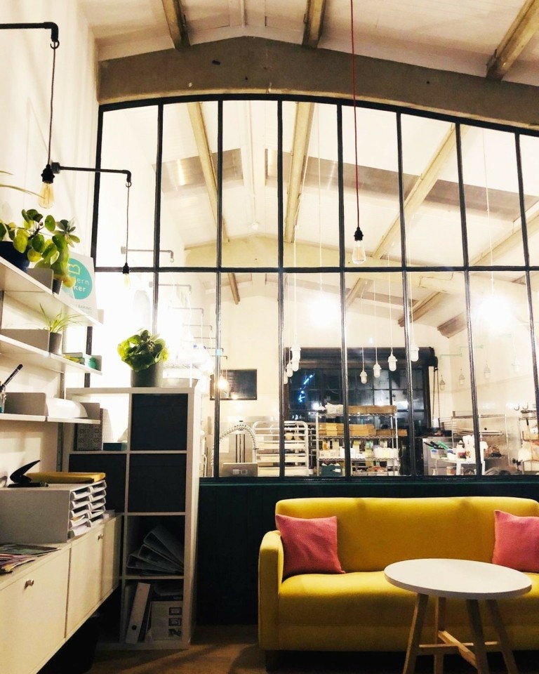 Οι φούρνοι που δημιουργούν τάσεις – Η τέχνη του ψωμιού και οι ουρές για τα λαχταριστά γλυκά