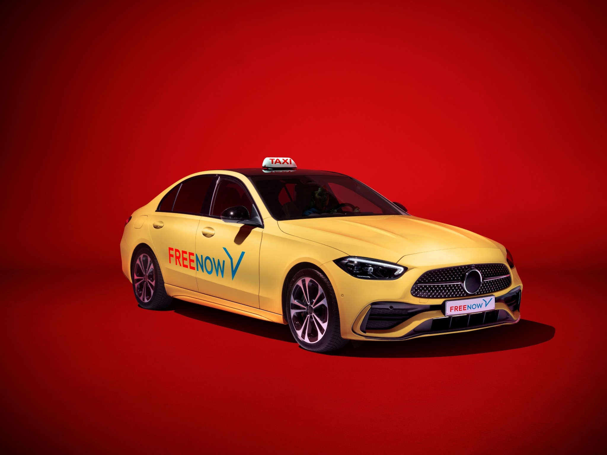 FREENOW: Γιατί διπλασίασε τα tips για τους οδηγούς της