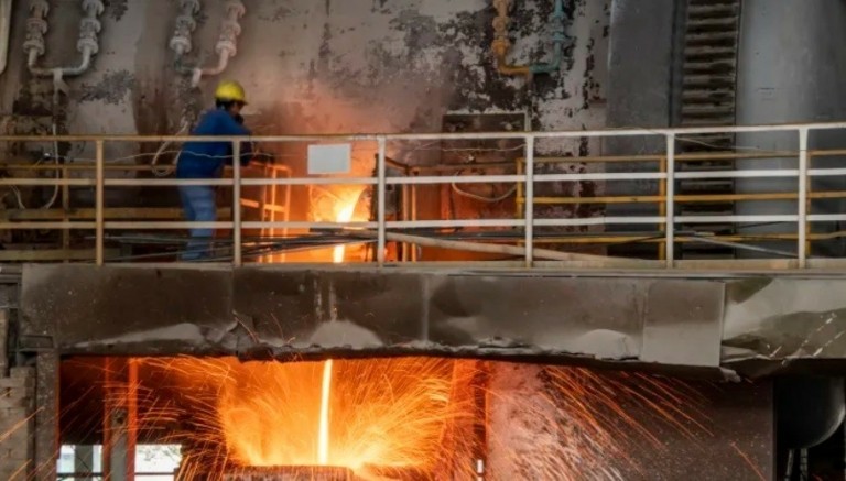 Αναλυτής προς επενδυτές: Αυτό είναι το μέταλλο που θα πρέπει να αγοράζετε στην πτώση