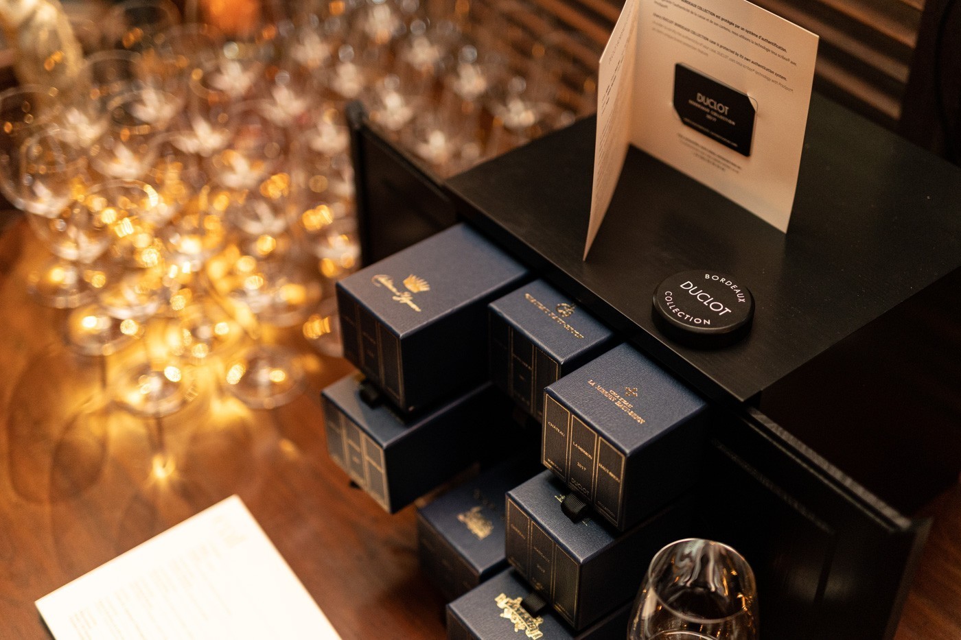 Τι ακριβώς συνέβη σε ένα επικό dinner για 12 μόνο άτομα με τιμή συμμετοχής τα 1.600 ευρώ