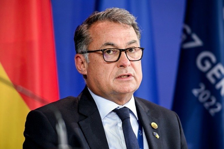 Νάγκελ: Η ΕΚΤ δεν είναι στον αυτόματο πιλότο για τη μείωση των επιτοκίων