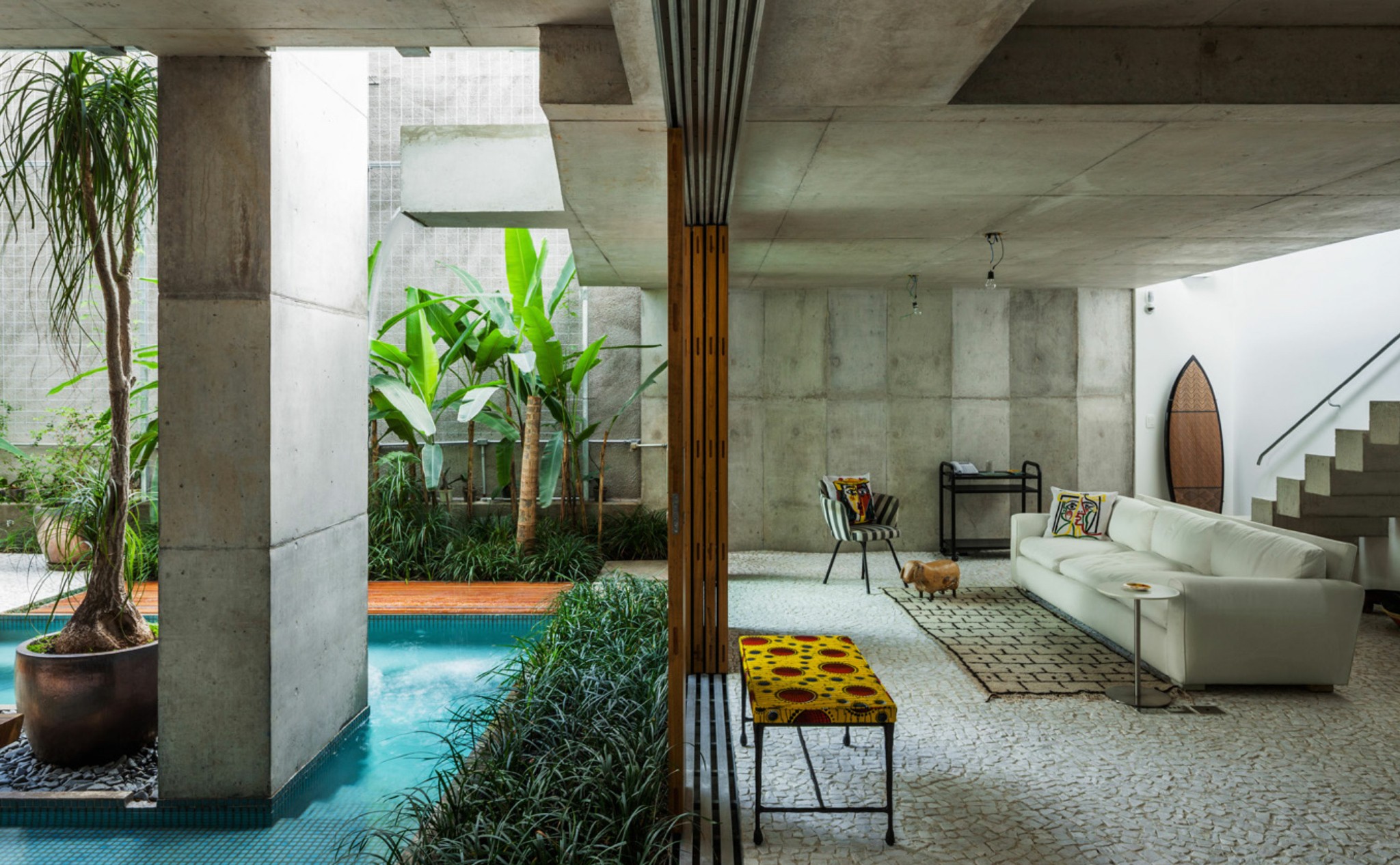 Απίστευτες βραβευμένες κατοικίες μοντέρνας αρχιτεκτονικής στη μέση της ζούγκλας