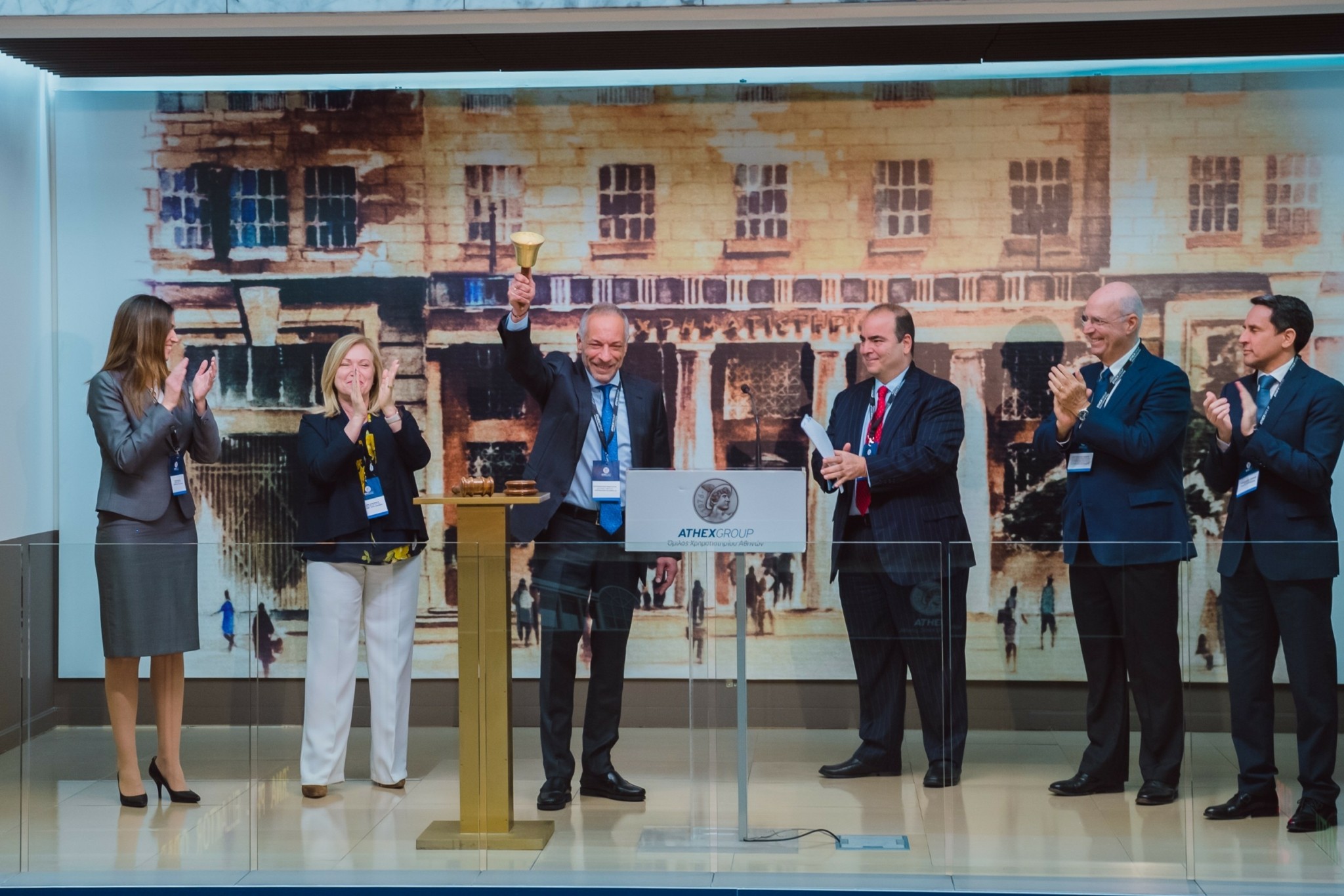 Διπλό «ντεμπούτο» για τη μετοχή της Austriacard σε Αθήνα και Βιέννη (pics)