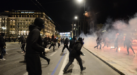 Δυστύχημα στα Τέμπη: Αντιεξουσιαστές τα έσπασαν στο Σύνταγμα μετά τη σιωπηρή διαμαρτυρία (pics)