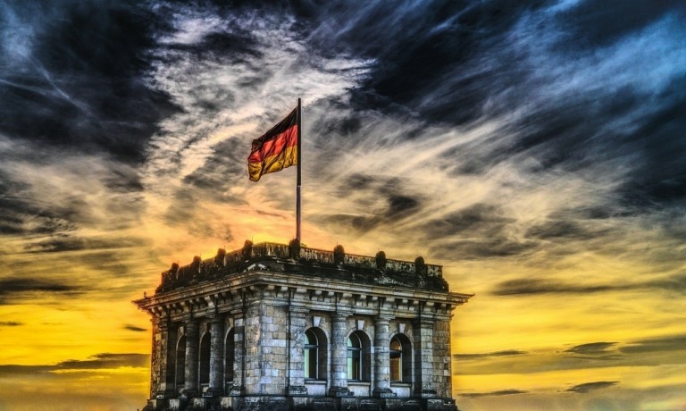 Γερμανία: Οι «σοφοί» του Σολτς «βλέπουν» τώρα ανάπτυξη 0,2% για το 2023 (γράφημα)