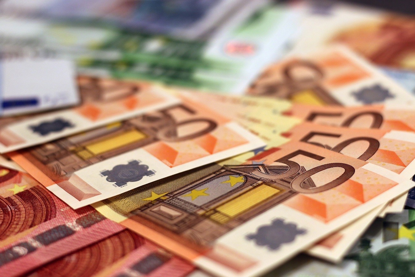 Με επιδοτήσεις έως 500.000€ ξεκινούν οι αιτήσεις της δράσης ΕΣΠΑ «Πράσινη Μετάβαση ΜμΕ»