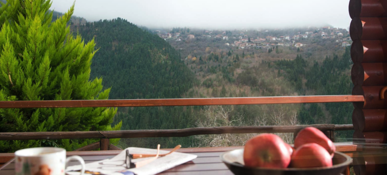 Δωμάτιο με Θέα: Tο Honka 3 στο Xenios Chalet της ορεινής Ναυπακτίας