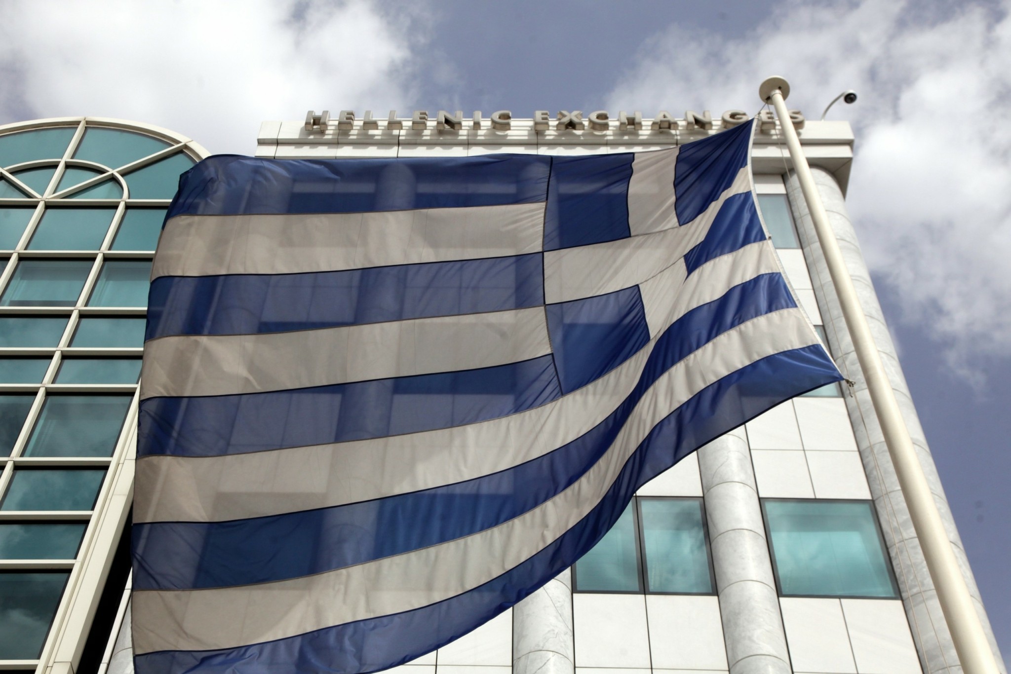 Νέα άνοδος στο Χρηματιστήριο Αθηνών – Μίνι ράλι για την Πειραιώς (upd)