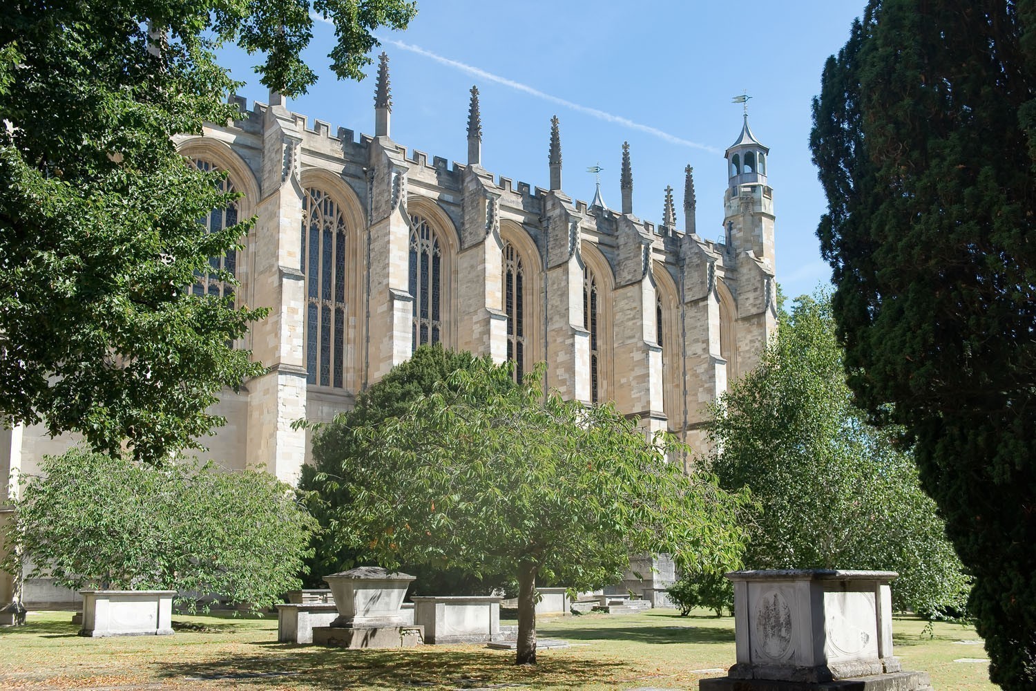 Το Eton αρχίζει να δέχεται και μαθήτριες – Η διαδικασία εισαγωγής στο διάσημο σχολείο αρρένων με τα δίδακτρα των 50.000 ευρώ