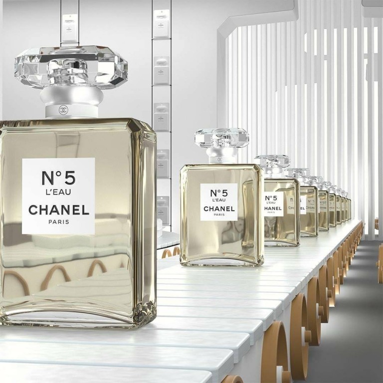 Οι τιτάνες της βιομηχανίας πολυτελών προϊόντων – Γιατί η Louis Vuitton δεν μπορεί να αγοράσει Hermes και Chanel