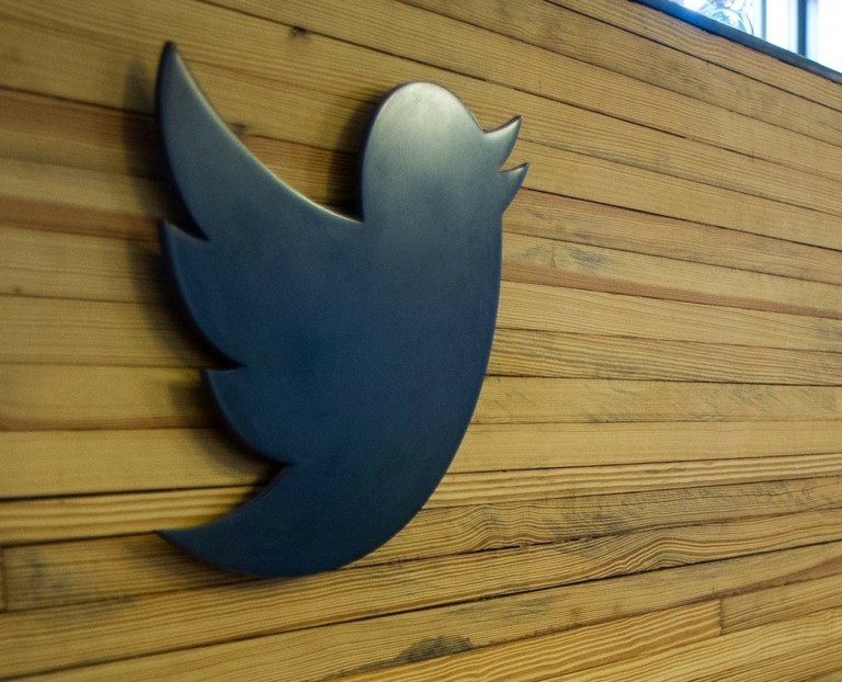 Πάει το πουλάκι, πέταξε: Η Twitter συγχωνεύθηκε με την «Χ» του Έλον Μασκ