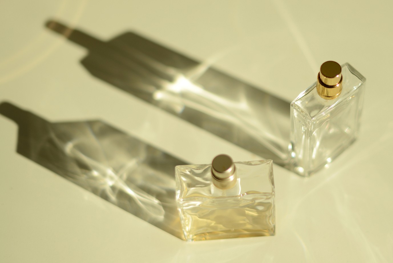 Κι όμως, μπορούν να ανεβάσουν τη διάθεση: Τα 11 πιο ιδιαίτερα ανδρικά αρώματα του καλοκαιριού