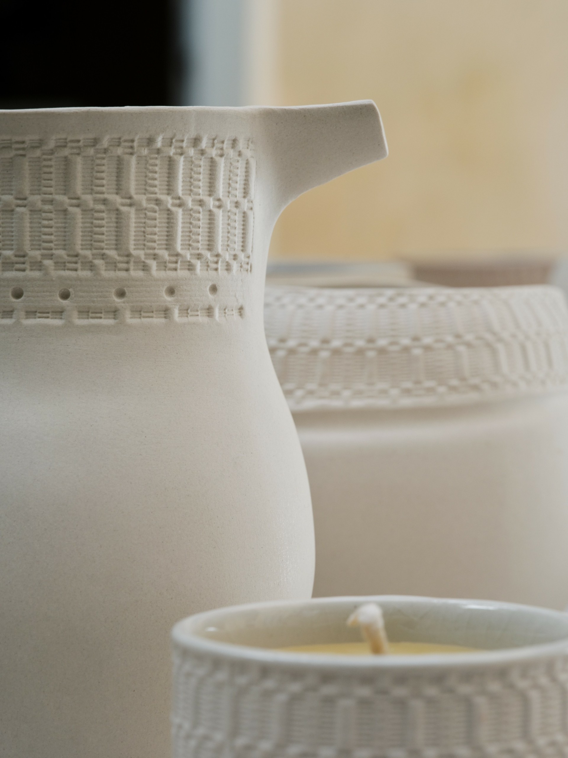 Μια σπάνια σειρά αντικειμένων με την αισθητική και την γεωμετρία της αυθεντικά ελληνικής χειροποίητης Τέχνης