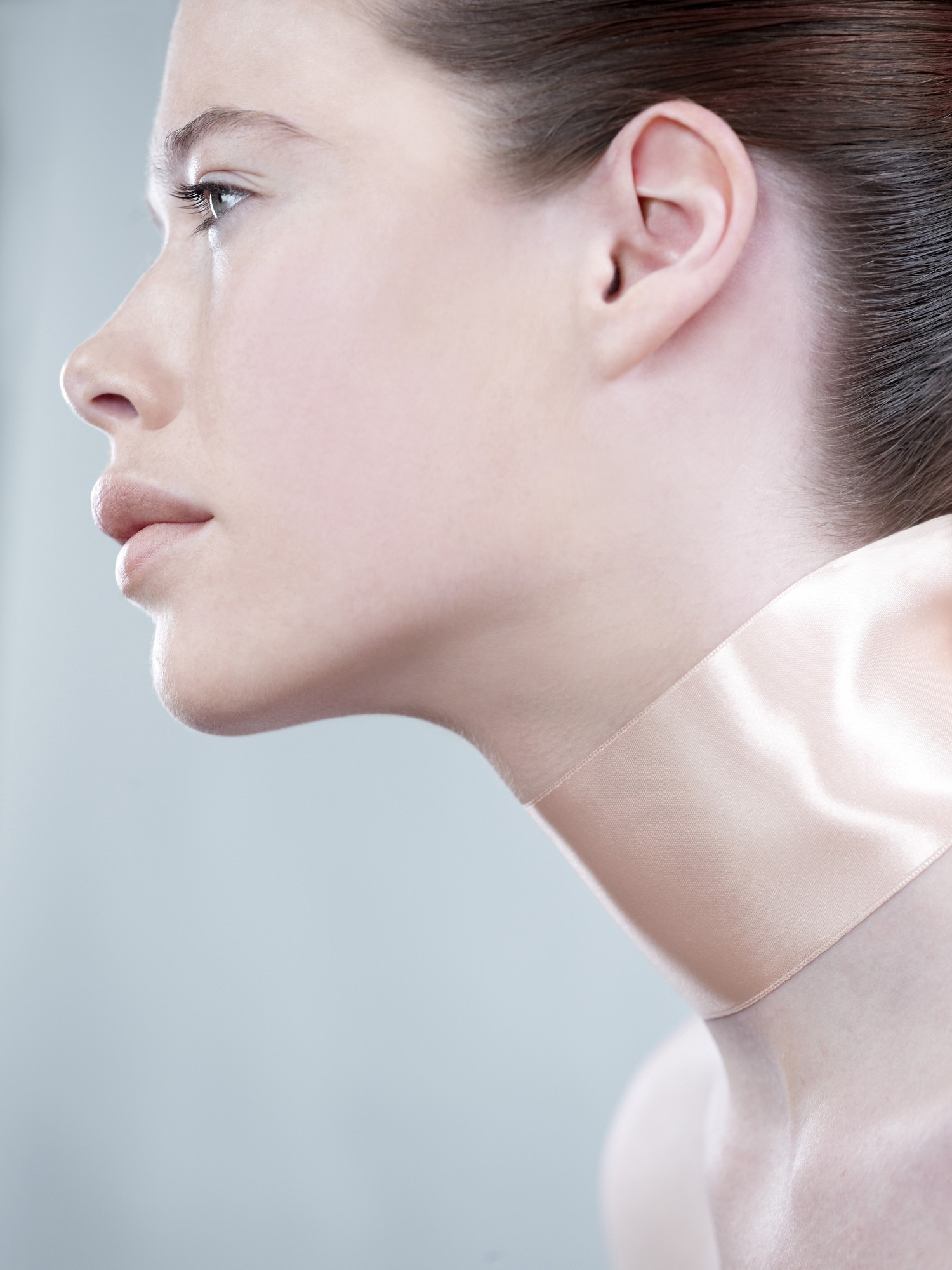 O λαιμός μας δεν λέει ποτέ ψέματα – Γιατί γερνάει γρηγορότερα από το πρόσωπό μας και πώς να τον προστατεύσουμε