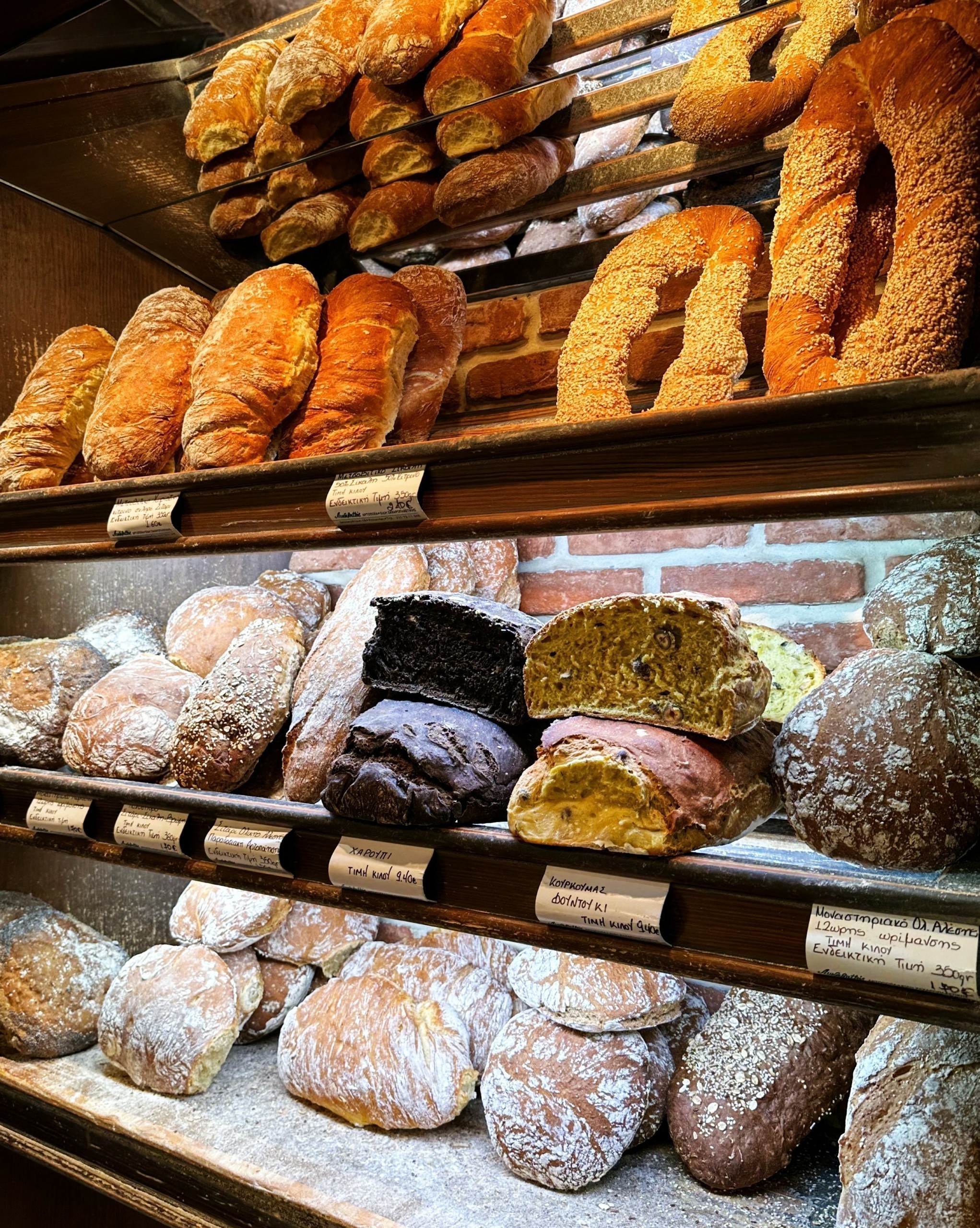 Tρεις κορυφαίοι φούρνοι της Αθήνας – Η φιλοσοφία, τα υλικά και γιατί ξεχωρίζουν