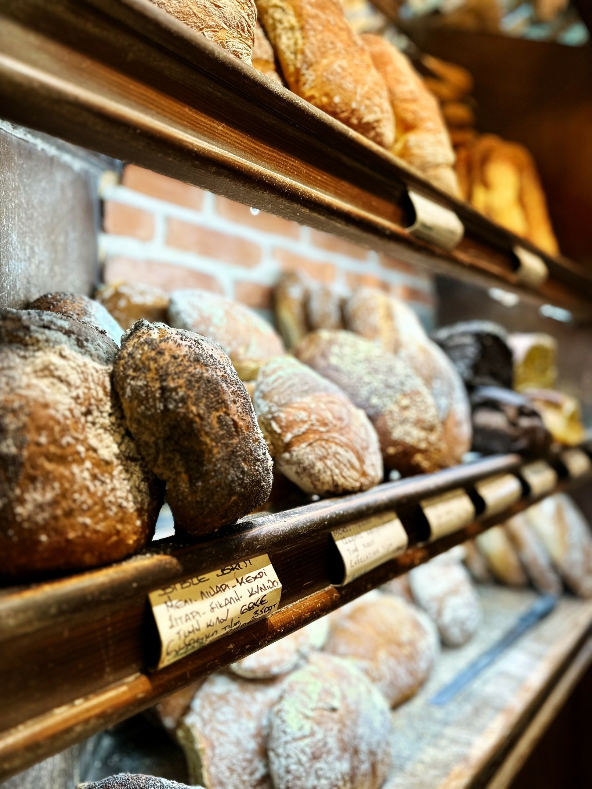 Tρεις κορυφαίοι φούρνοι της Αθήνας – Η φιλοσοφία, τα υλικά και γιατί ξεχωρίζουν