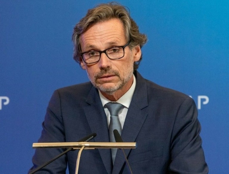 Γενς Πλότνερ: Ευτυχής συγκυρία οι ταυτόχρονες εκλογές σε Ελλάδα και Τουρκία