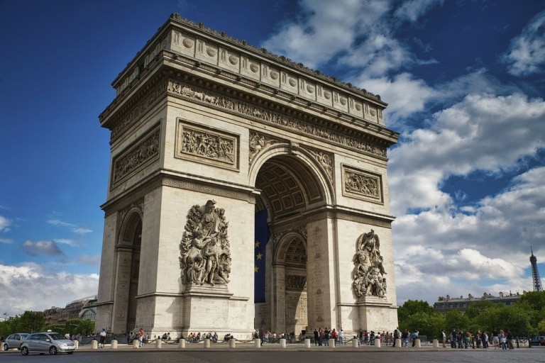 Γαλλία: Μικρή «ανάσα» για την οικονομία το πρώτο τρίμηνο – Αύξηση 0,2% του ΑΕΠ (γραφήματα)