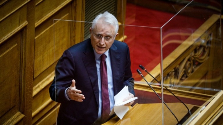 Ραγκούσης: Με ανάρτηση στο Facebook δημοσιεύει την περιουσία του – Τι λέει για τη βίλα στην Πάρο