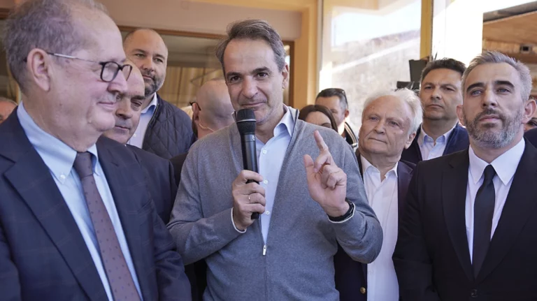 Μητσοτάκης από Φωκίδα: 70 δισ. οι εξαγγελίες Τσίπρα – Θα μας οδηγήσουν σε νέα μνημόνια