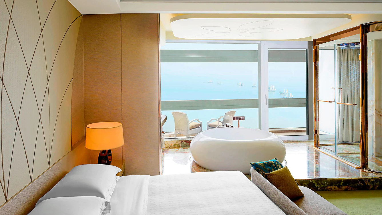 Τα πιο “διαστημικά” δωμάτια ξενοδοχείου σε ένα κορυφαίο αρχιτεκτονικό κομψοτέχνημα