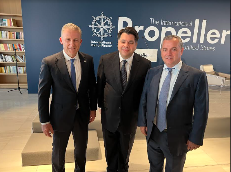 Επίτιμο μέλος του Propeller Club ο Πόλυς Β. Χατζηιωάννου (pics