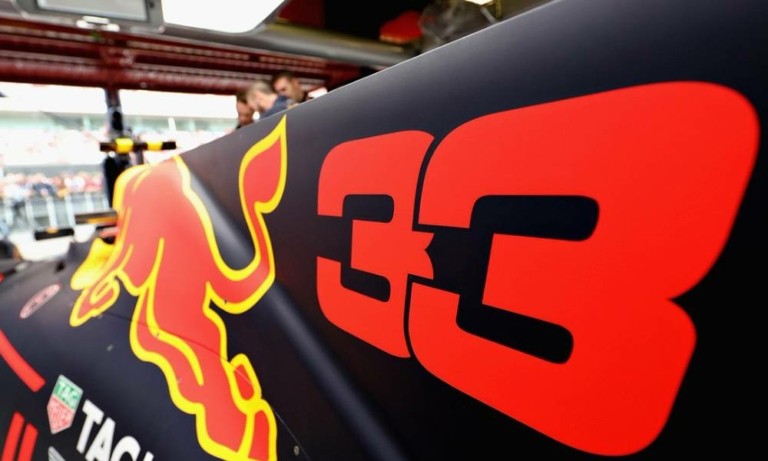 F1: Πώς επέλεξε κάθε πιλότος τον αριθμό στο μονοθέσιό του (pics)