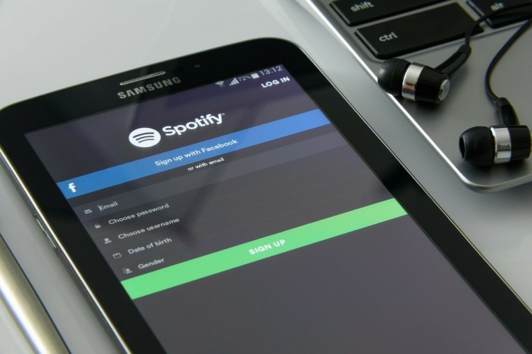 Spotify: Τα σχέδια του κολοσσού για την επένδυση στα audiobooks