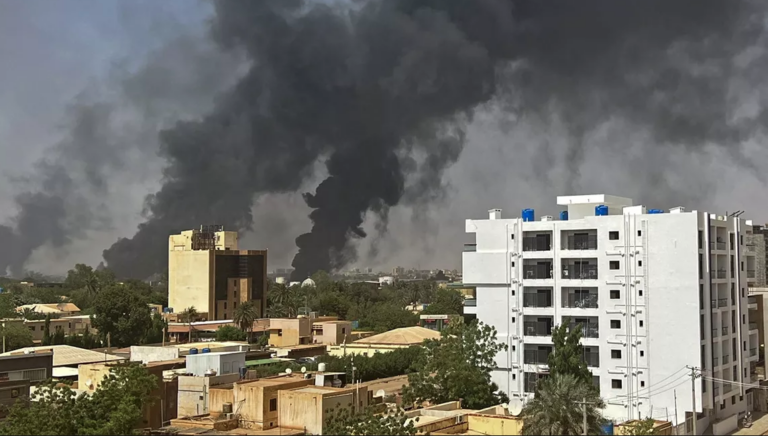 Υπό κατάρρευση το Σουδάν – Ο ΟΗΕ προειδοποιεί για ανθρωπιστική κρίση σε όλη την ανατολική Αφρική