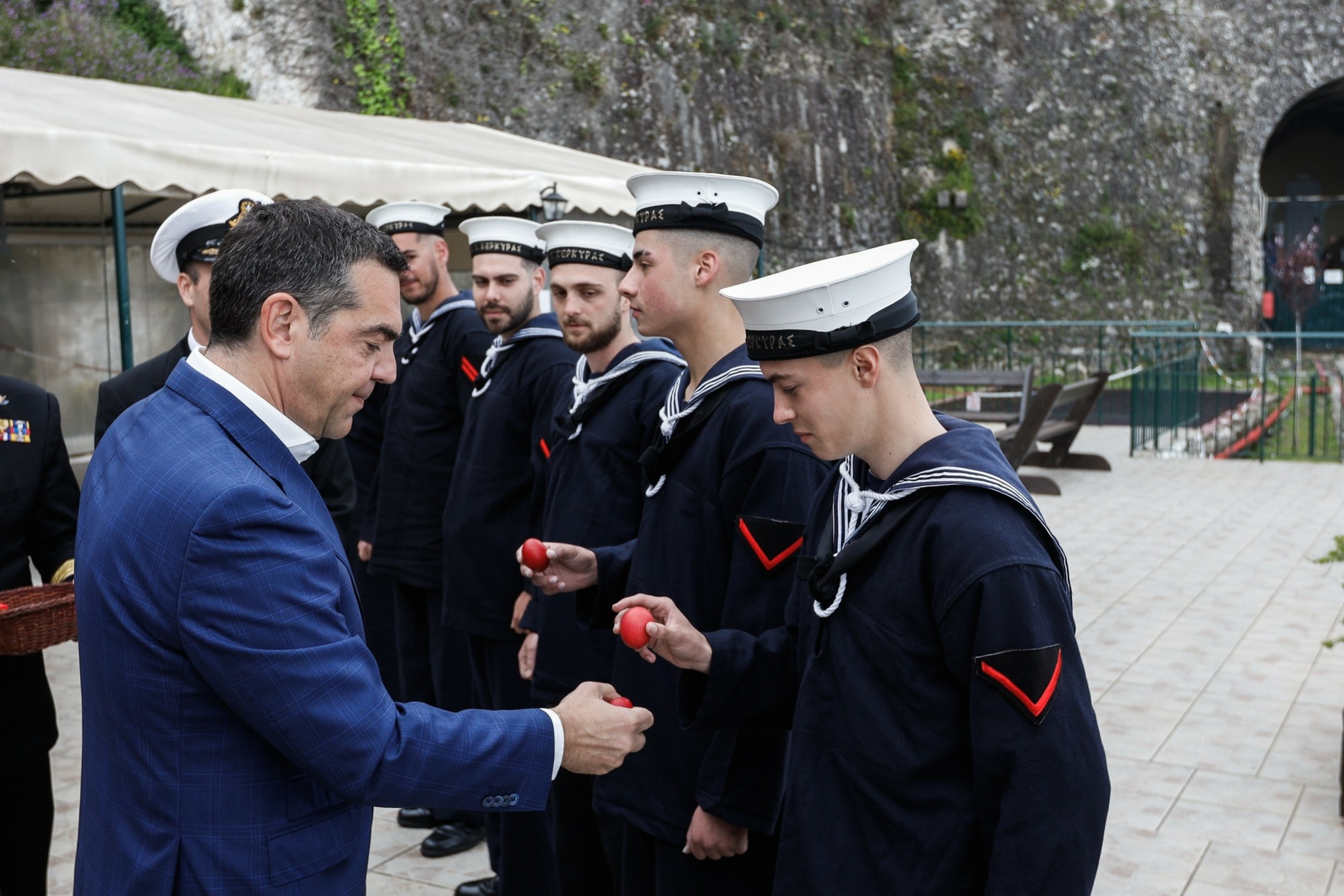 Στον Ναυτικό Σταθμό της Κέρκυρας ο Τσίπρας – «Ο λαός προσδοκά μια Ανάσταση συλλογική»