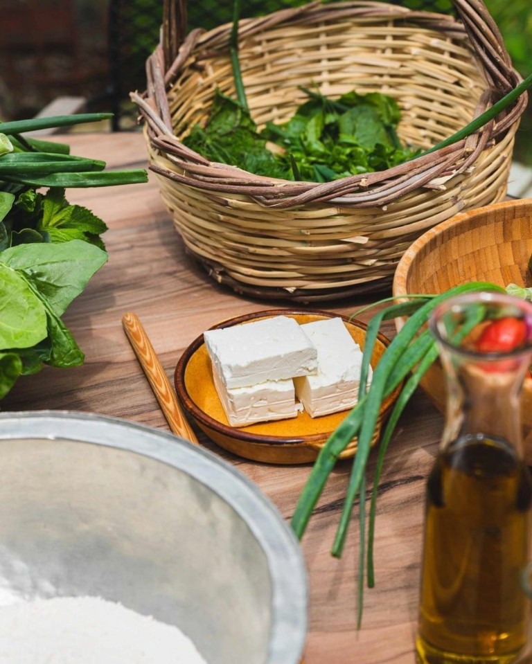 Πώς δύο αδέλφια μετέτρεψαν ένα οικογενειακό αγρόκτημα στο Πήλιο σε μια λατρεμένη φάρμα αγροτουρισμού