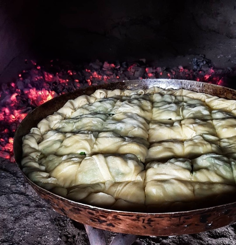 Πώς δύο αδέλφια μετέτρεψαν ένα οικογενειακό αγρόκτημα στο Πήλιο σε μια λατρεμένη φάρμα αγροτουρισμού