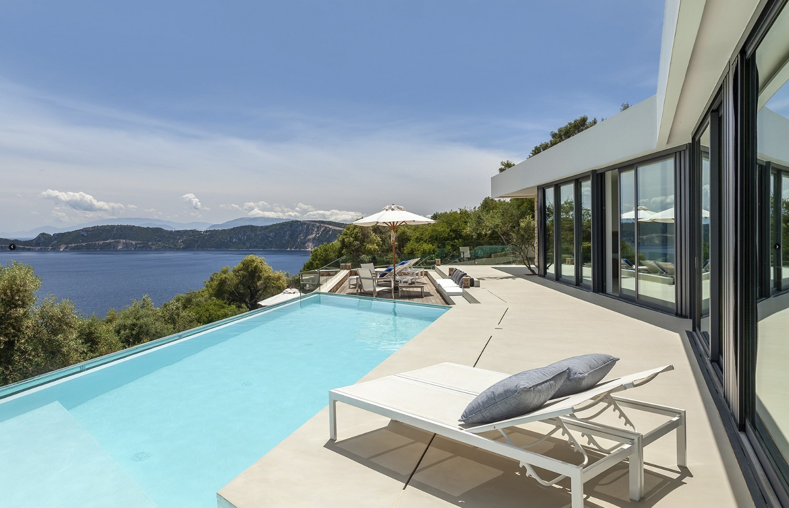 5 εντυπωσιακές βίλες προς ενοικίαση στο Μεγανήσι – Ονειρεμένες κατοικίες στον μικρό παράδεισο του Ιονίου