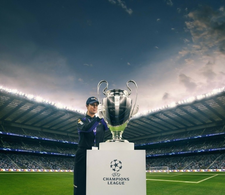 FedEx Express: Παρέδωσε το τρόπαιο του UEFA Champions League στην Αθήνα
