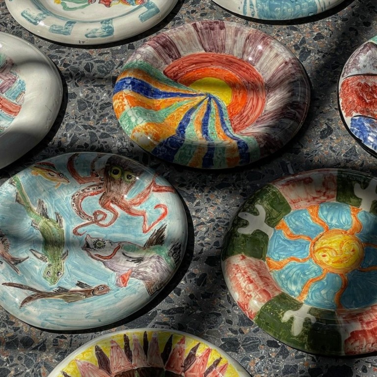 H νέα μανία με τον πηλό και την κεραμική – Τέχνη ή μια νέα μορφή διαλογισμού;