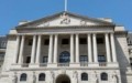BoE: Αμετάβλητα τα επιτόκια – Μήνυμα επερχόμενης μείωσης μετά από 16 χρόνια (upd)