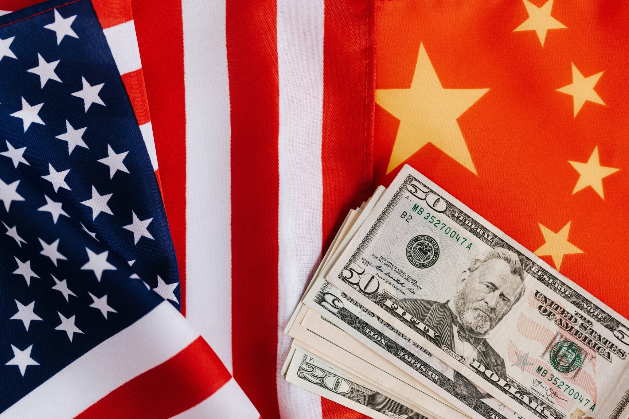 Το αμερικανικό χρέος και το «φαινόμενο της πεταλούδας» για Κίνα και Ιαπωνία (pics)