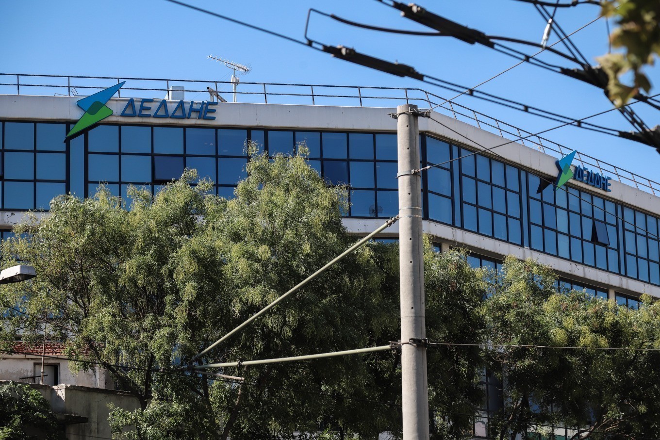 ΔΕΔΔΗΕ: Η ανανεωμένη εφαρμογή του είναι εδώ! Όλες οι υπηρεσίες μέσα από το κινητό/νέα ψηφιακή εμπειρία